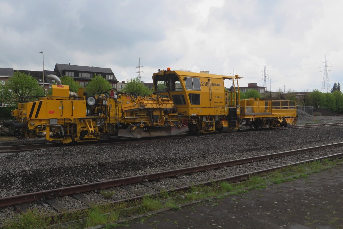 InfraBel 218 oozes at Lier on 5 May 2023.