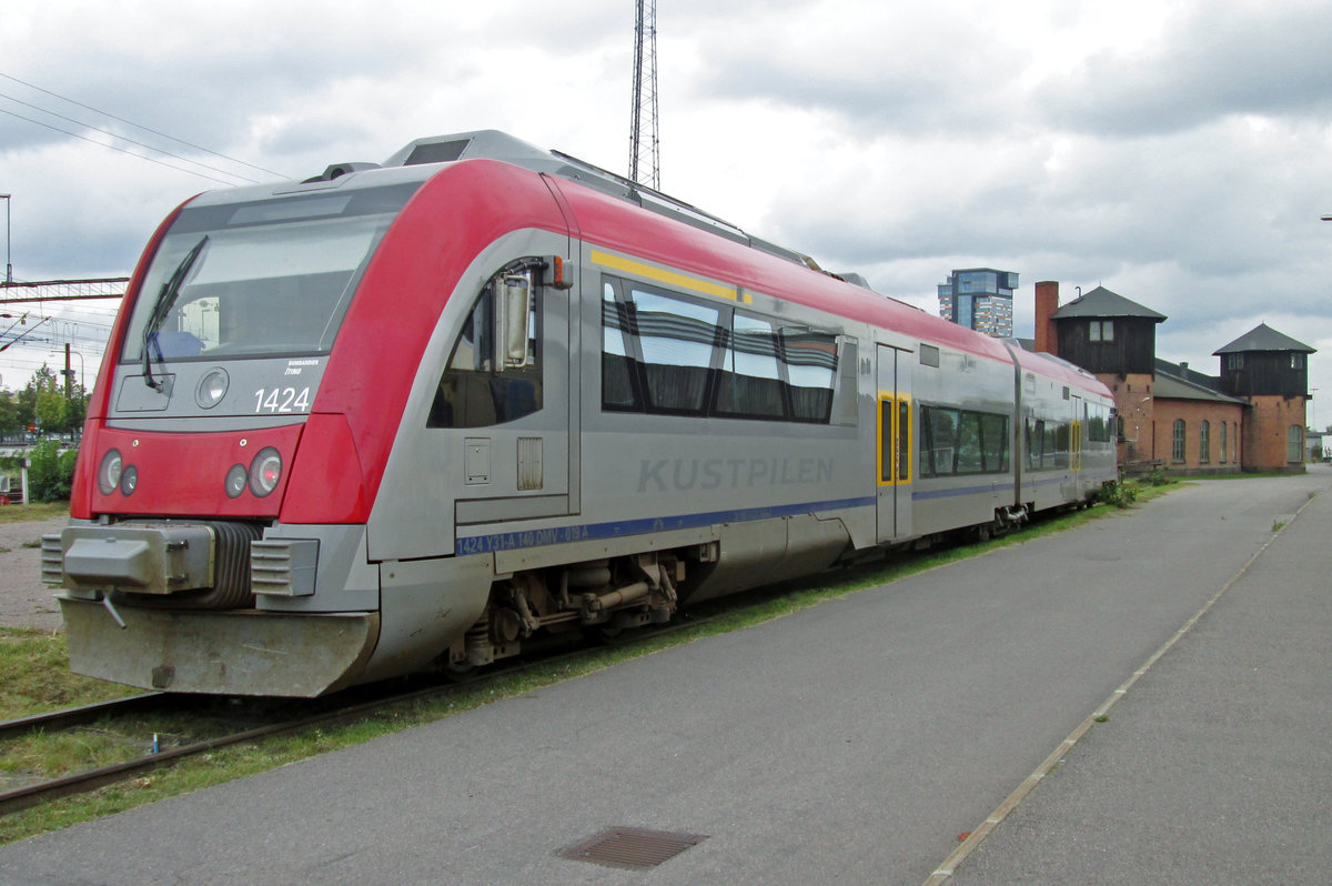 Itino 1424 stands aside at Linköping on 13 September 2015.