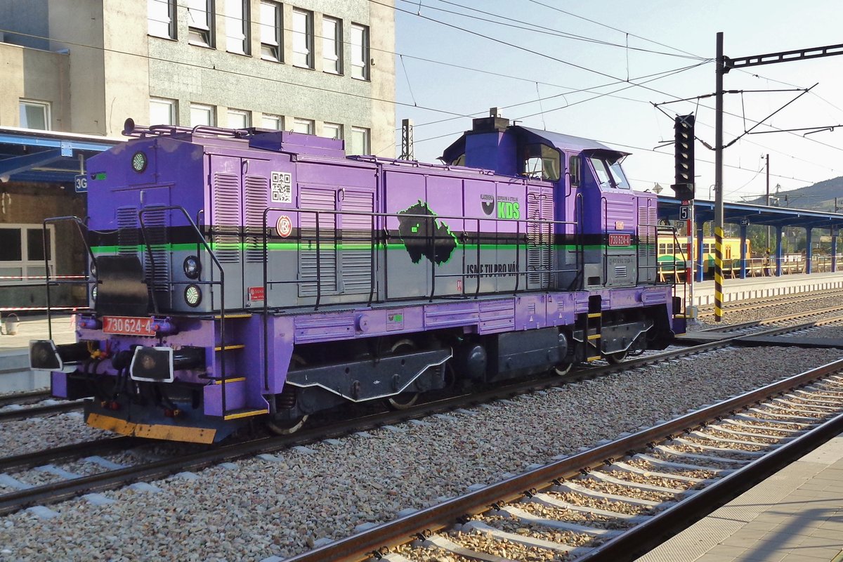 KDS 730 624 runs round at Beroun on 20 September 2018.