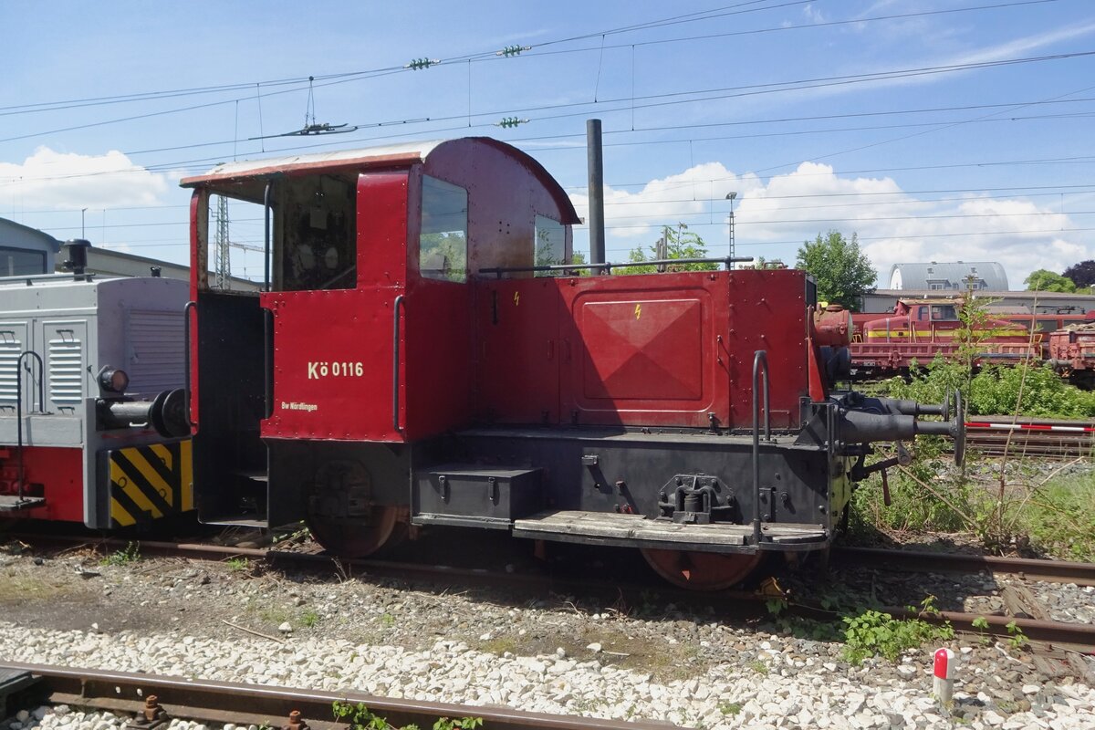 Kö 0116 ( Class 311) stands in the BEM Nördlingen, 2 June 2019.