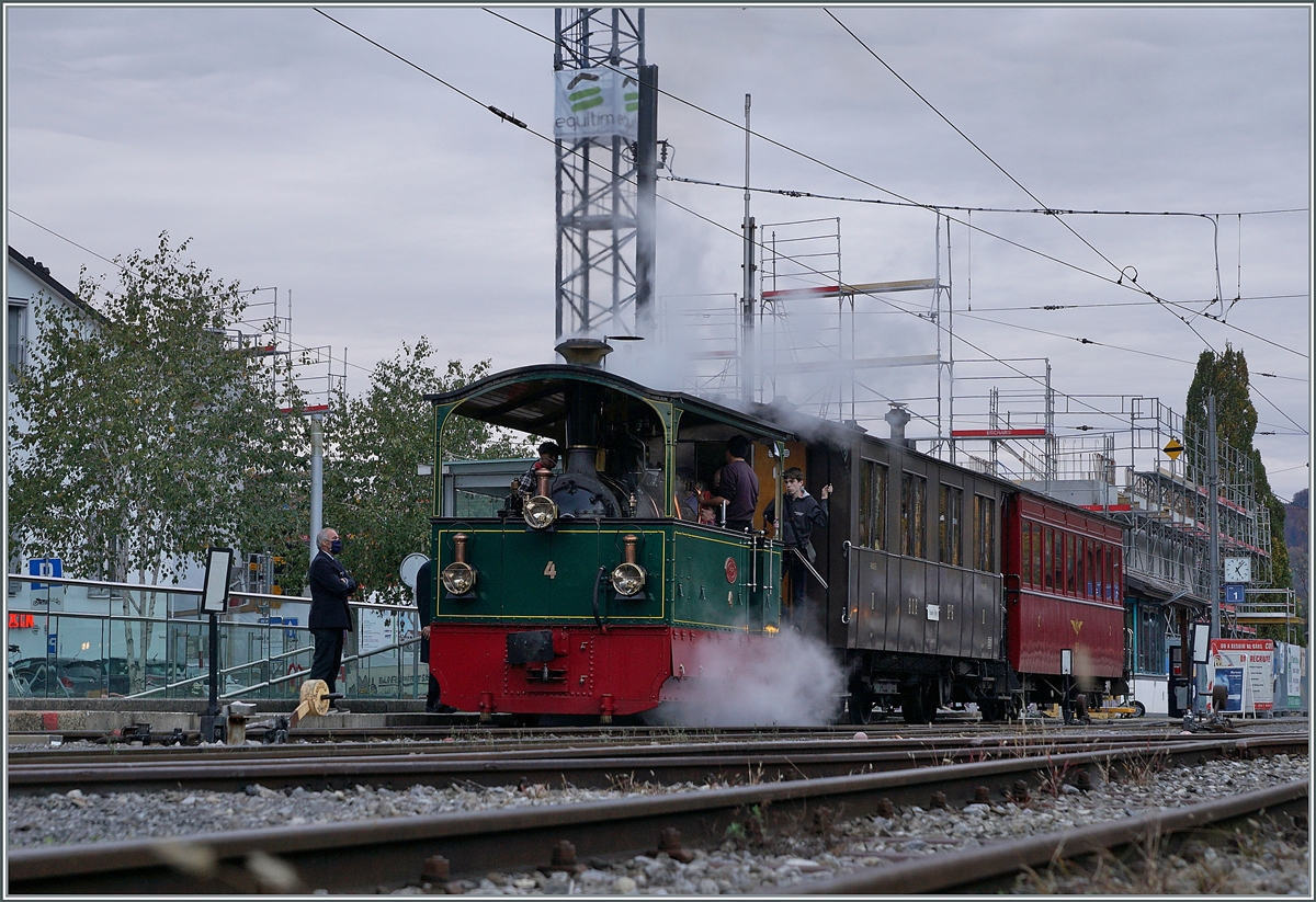 LA DER 2020 by the Blonay-Chamby: The G 2/2 N° 4  Rimini  wiht the Sunset-Service in Blonay. 

25.10.2020