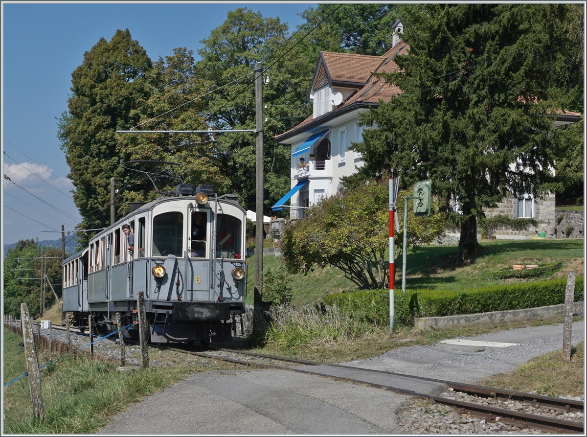  Le Chablais en fête  - The MCM railcar BCFeh 4/4 N° 6 of the Blonay-Chamby Railway is near Chaulin on the way to Chamby.
The railcar was built in 1909.

September 9th 2023