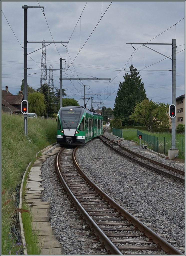 LEB local train in Romanel sur Lausanne.
25.04.2014