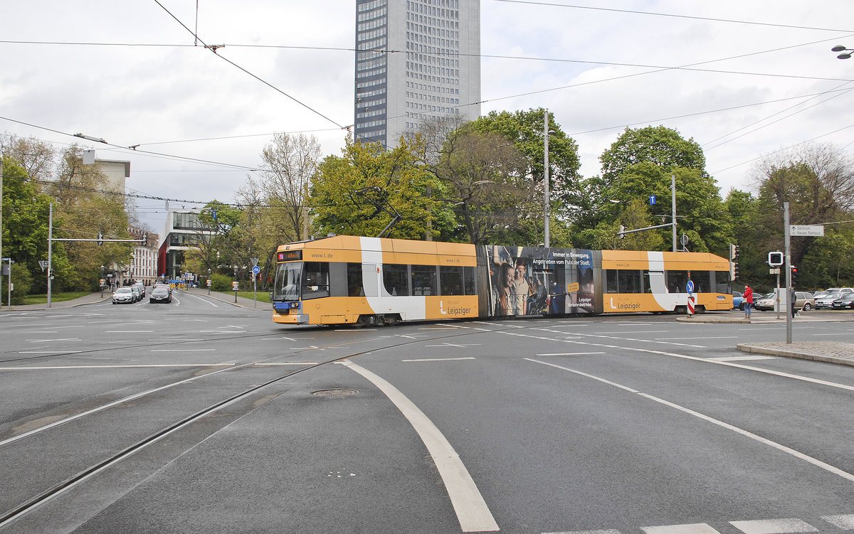 Line 16 direction Lößnig (Leipziger Verkehrsbetriebe). Date: April 29h 2017.