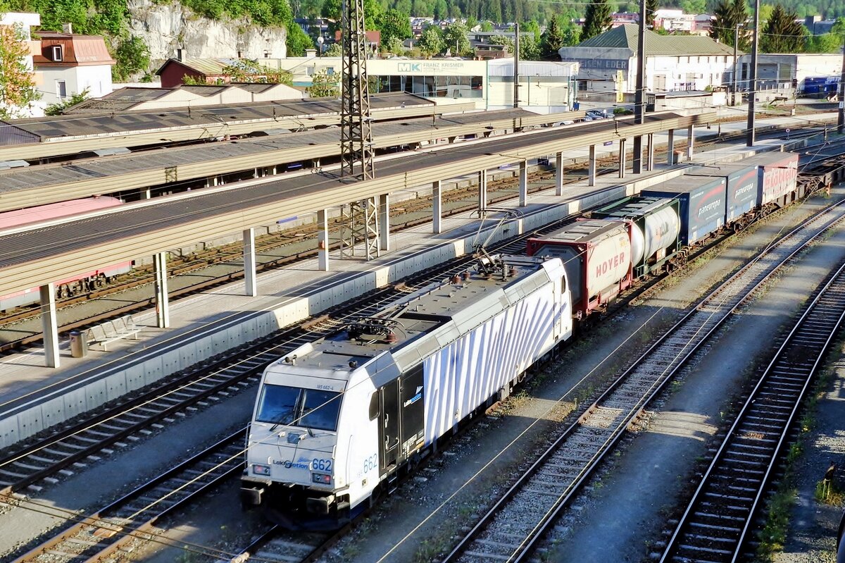 Lokomotion 185 662 banks an intermodal out of Kufstein on 25 May 2012.