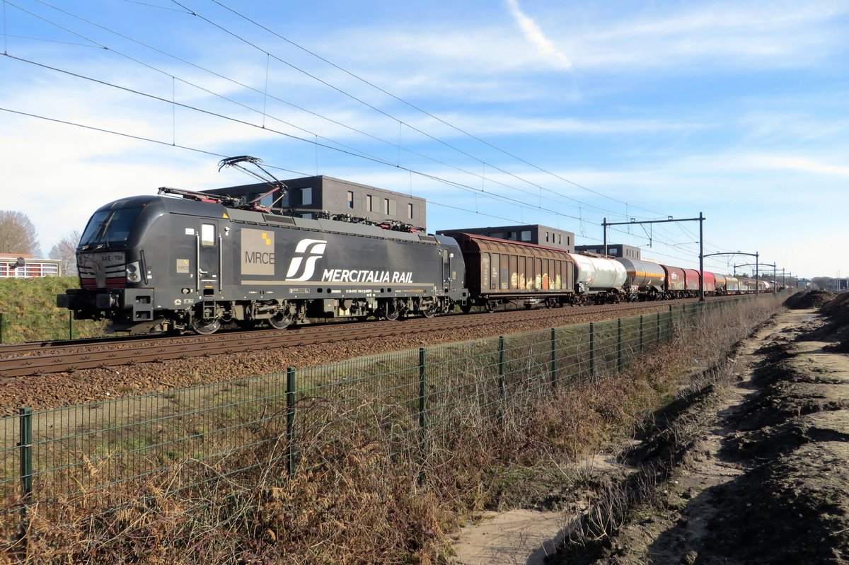 Long interloper: Mercitalia 193 709 hauls a mixed freight through Tilburg-Reeshof on 21 February 2021.