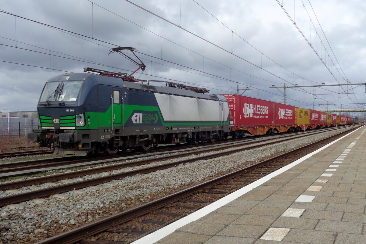 LTE 193 261 -yet to receive the LTE CO2 neutral markings- stands on 18 February 2018 in Geldermalsen.
