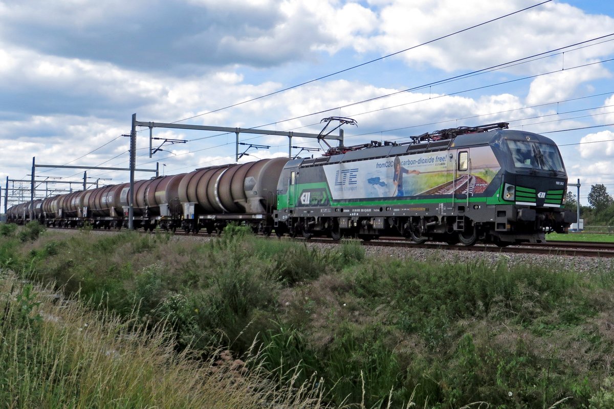 LTE 193 262 hauls a tank train through Valburg CUP on 12 July 2020.
