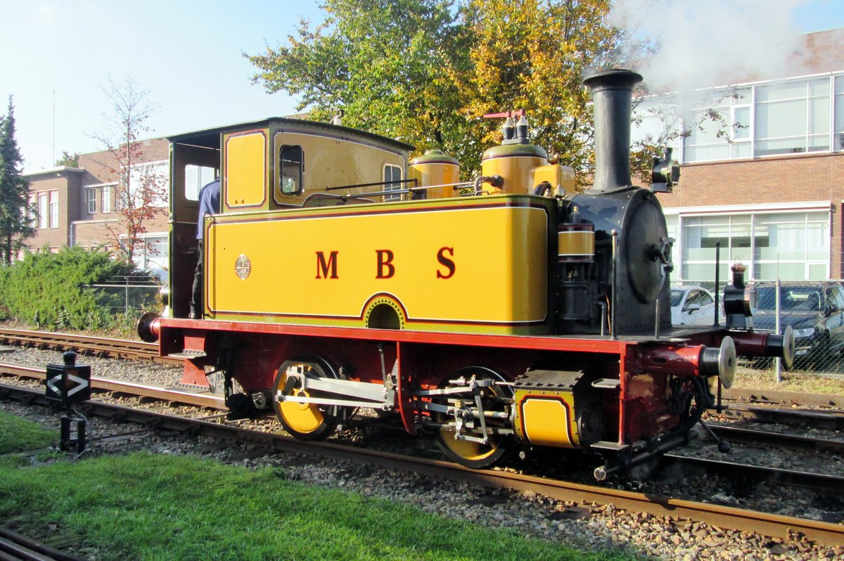 MBS-6 'HELGA' enjoys the sun shine at Haaksbergen on 23 October 2016.