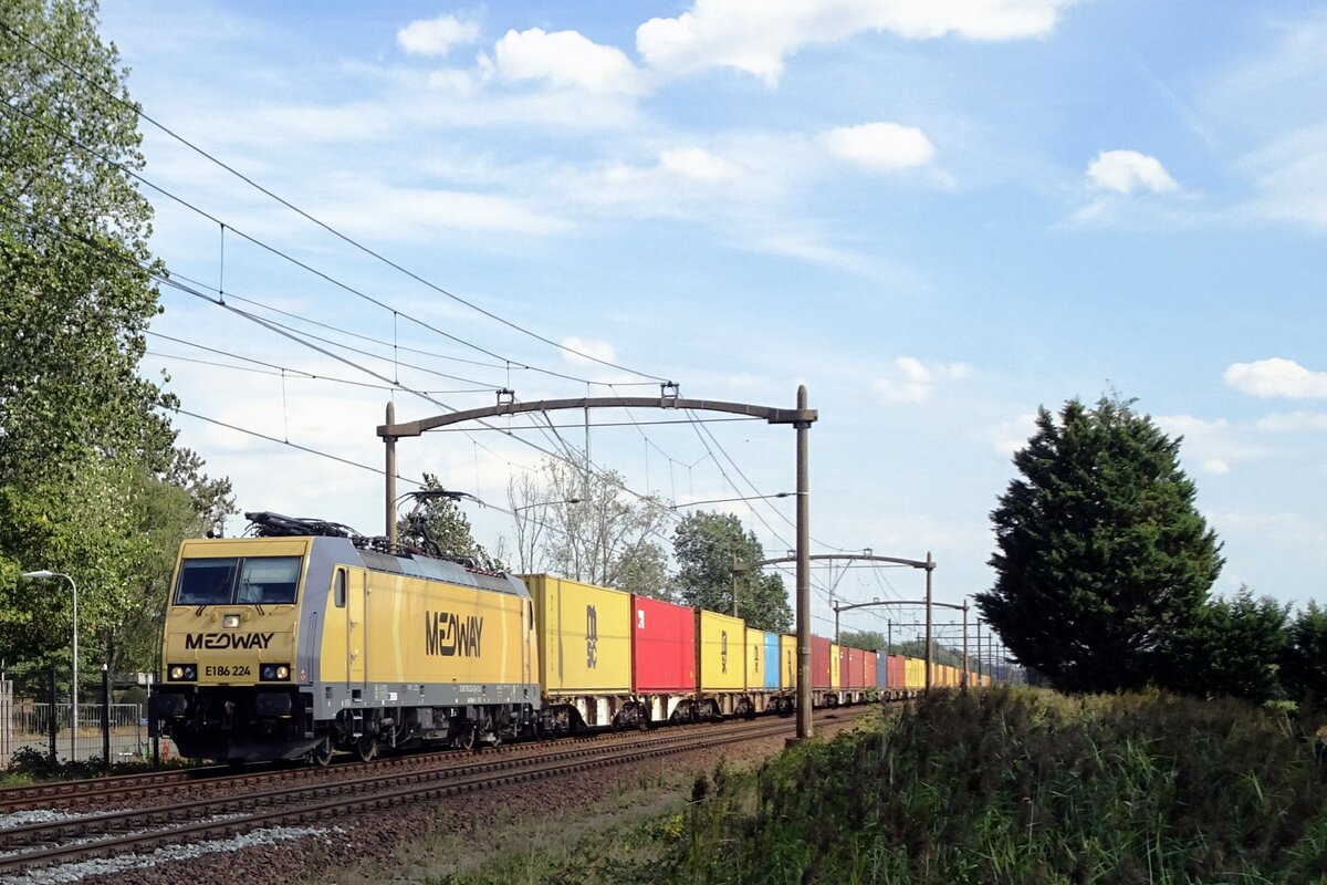 Medway 186 224 shows up at Hulten on 2 September 2022.