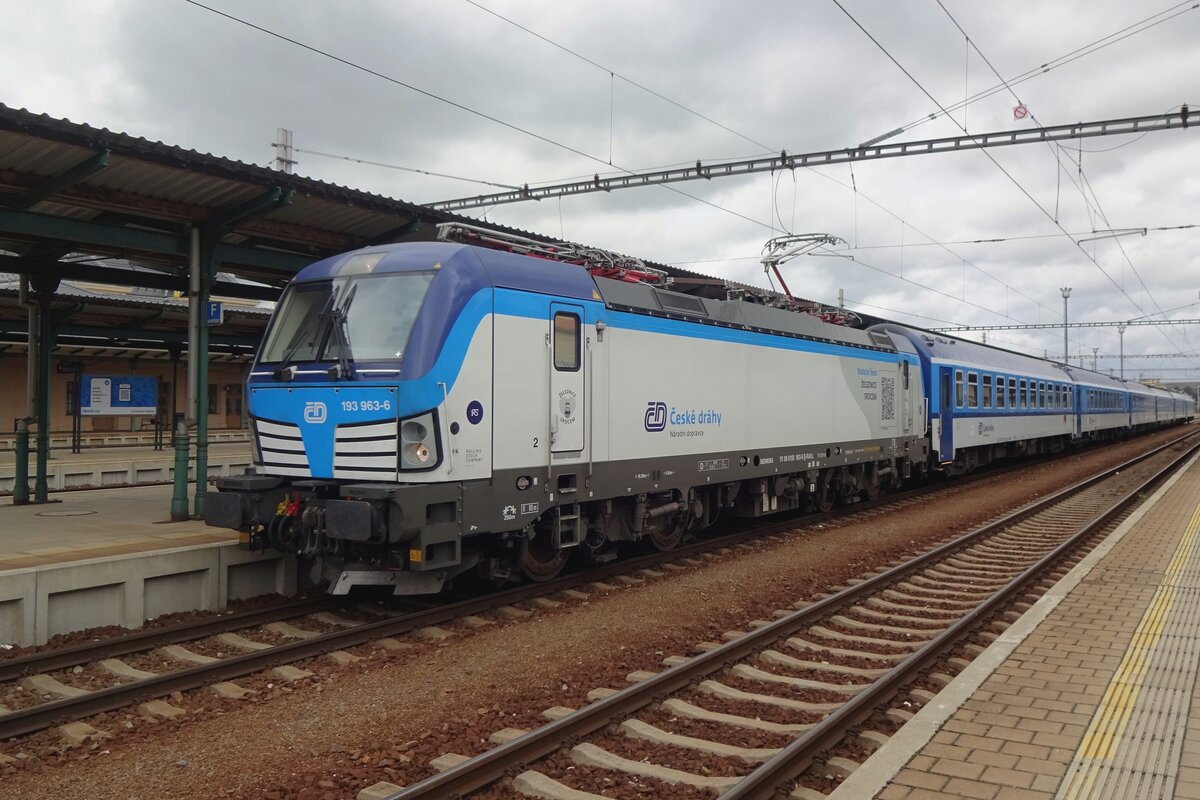 Mercenary Vectron 193 963 stands at Prerov on 25 August 2021.