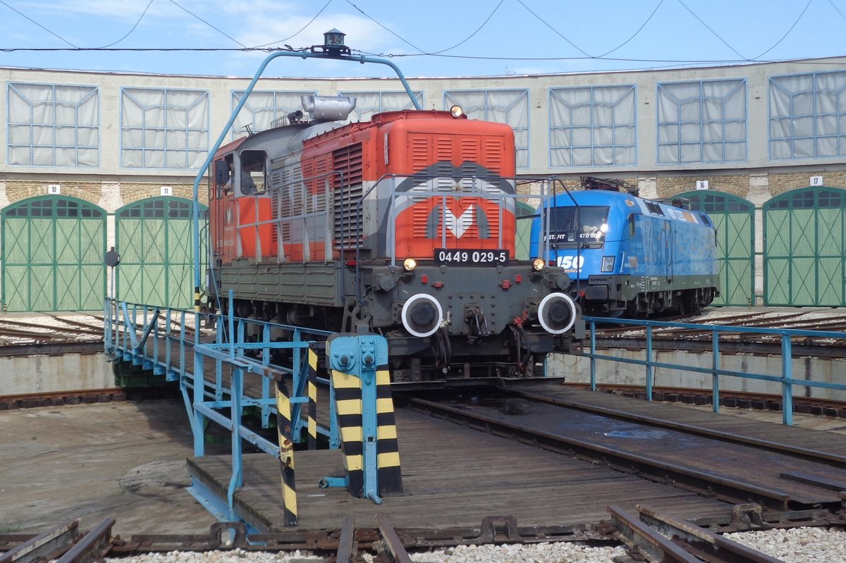 MMV 449 029 stands at the turn table in the Budapest Railway Museum Park on 8 September 2018. Class 449 is the same as Class 448, but denotes the locos used by private operators like MMV and Karpat Vasut, where the Hungarian State railways MAV use the Class number 448.