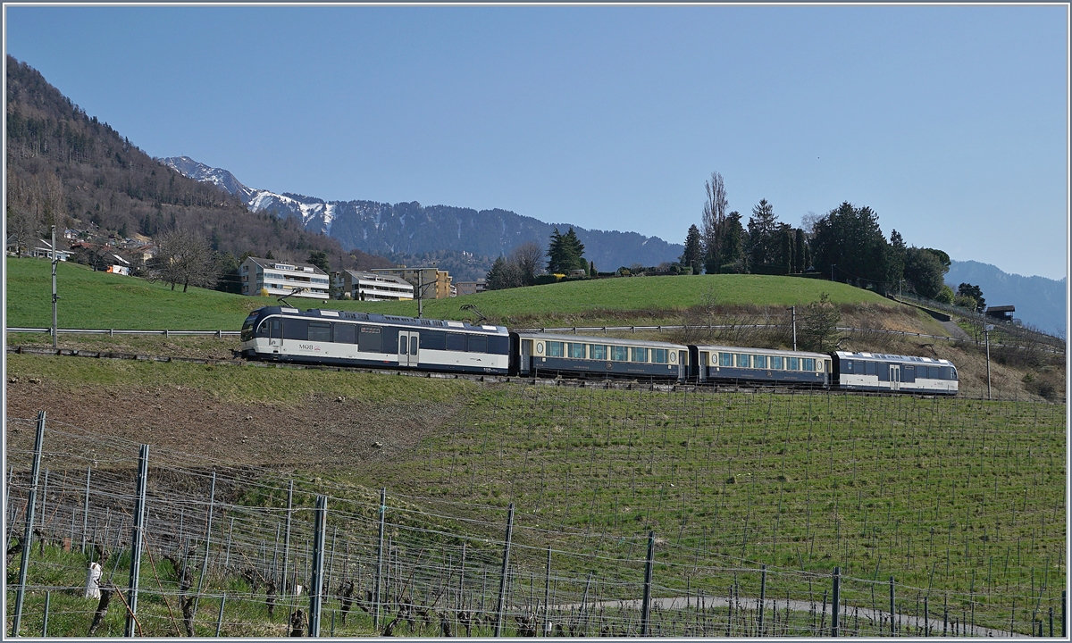 MOB ABe 4/4 and Be 4/4 (Serie 9000) with a short Belle Epoque Service from Montreux to Zweisimmen by Planchamp. 

17.03.2020 