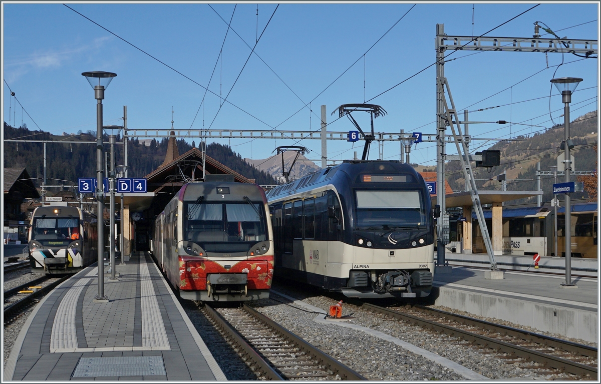 MOB Be 4/4 (Serie 5000) and ABe 4/4  9302  Alpina  in Zweisimmen. 

25.11.2020