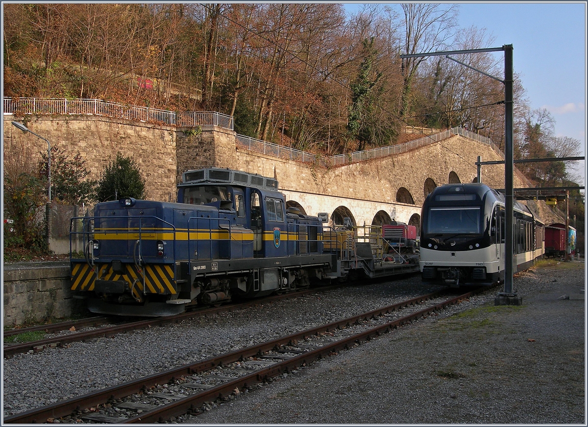 MOB Gm 4/4 2003 and MVR ABeh 2/6  SURF  7503 in Vevey.
05.12.2016