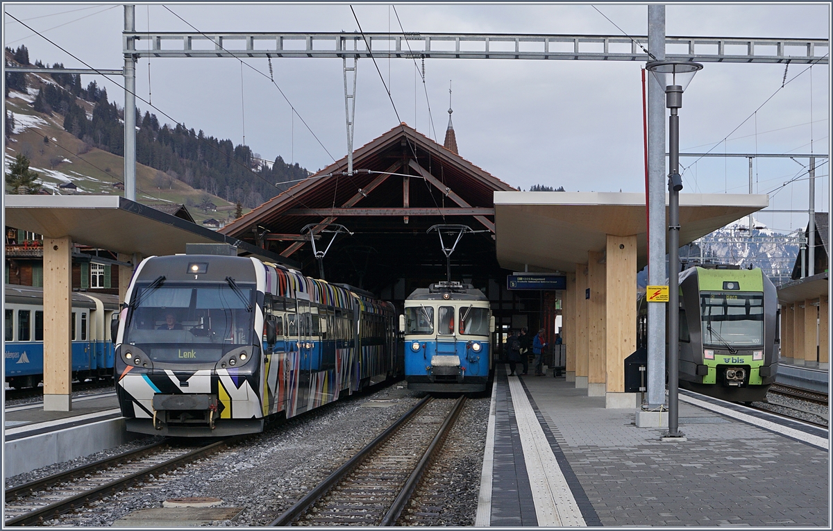 MOB trains to Lenk and Gstaad - (Montreux) and a BLS service to Bern in Zweisimmen.
10.01.2018