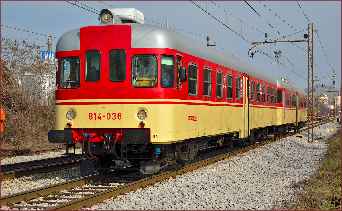 Multiple units 814-036 are running through Maribor-Tabor on the way to Ormož. /10.3.2014