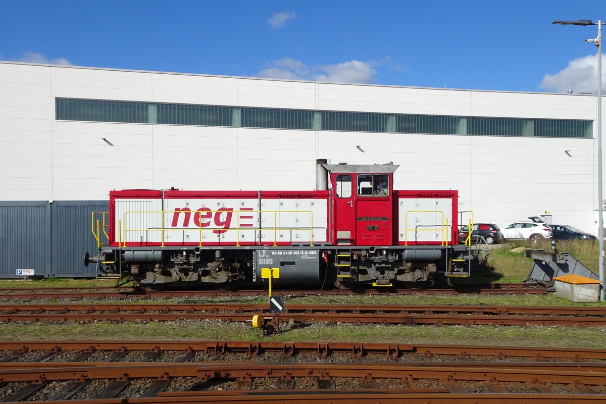 NEG 209 101 stands at Niebüll on 20 September 2022.