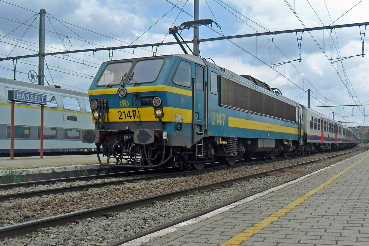 NMBS 2147 stands ready for departure at Hasselt on 22 May 2019.