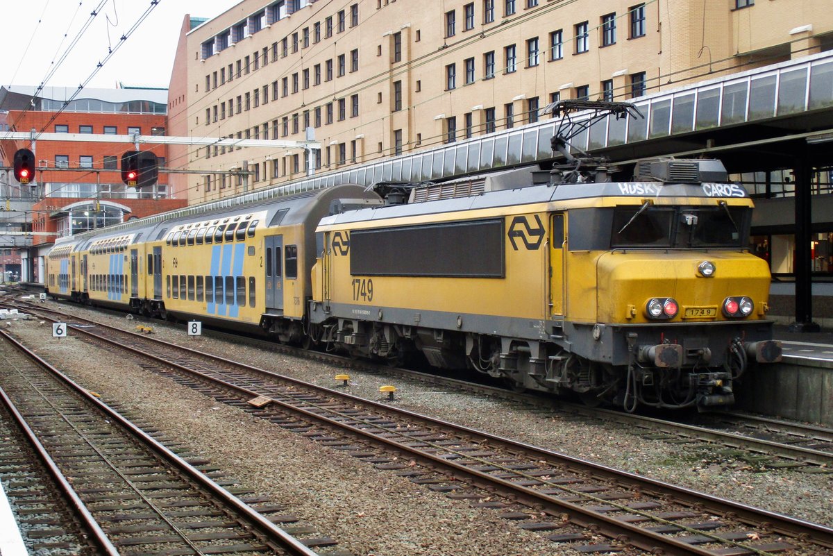 NS 1749 calls at Amersfoort on 5 December 2018.