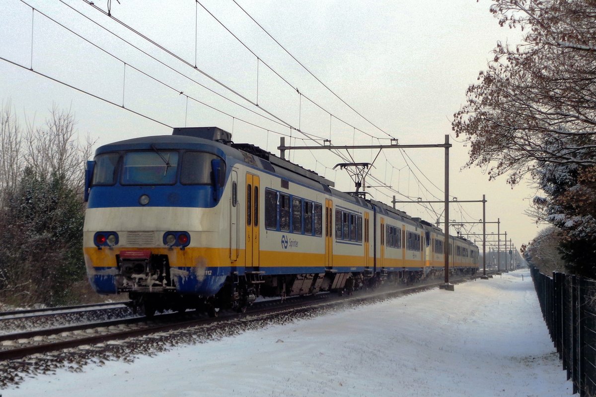 NS 2112 speeds through Alverna on a snowy 23 January 2019.