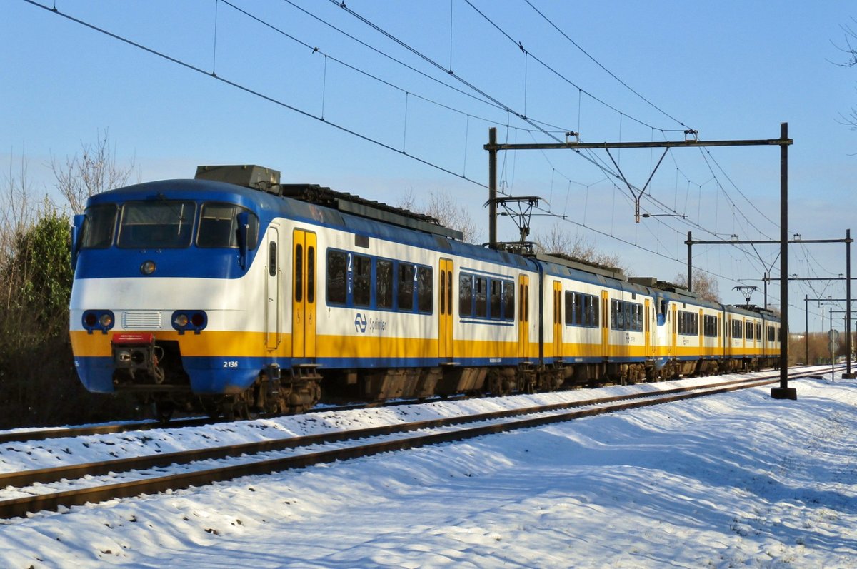 NS 2136 passes through Alverna on 24 January 2018.