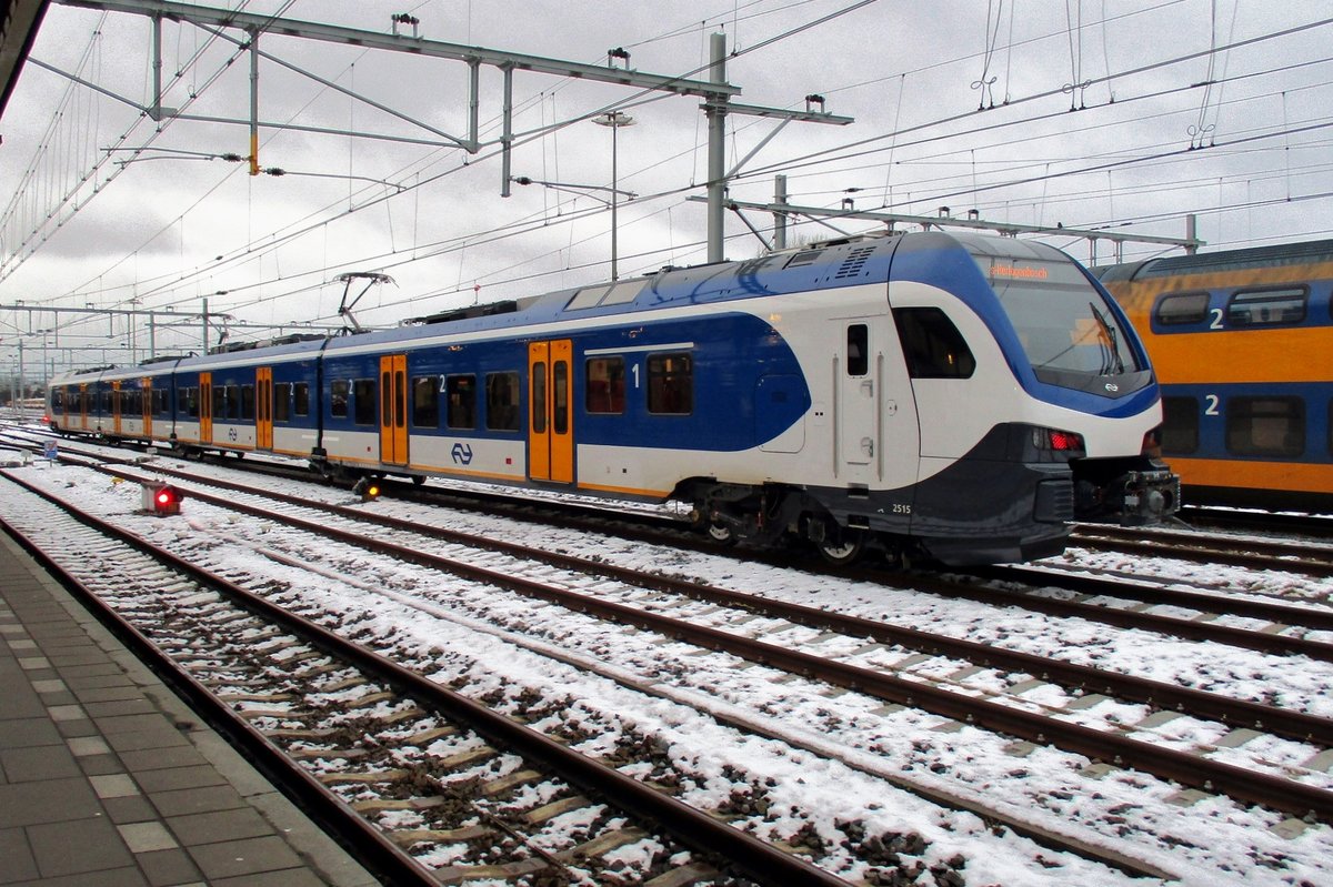 NS 2515 stands at Nijmegen for test rides on 13 January 2017.