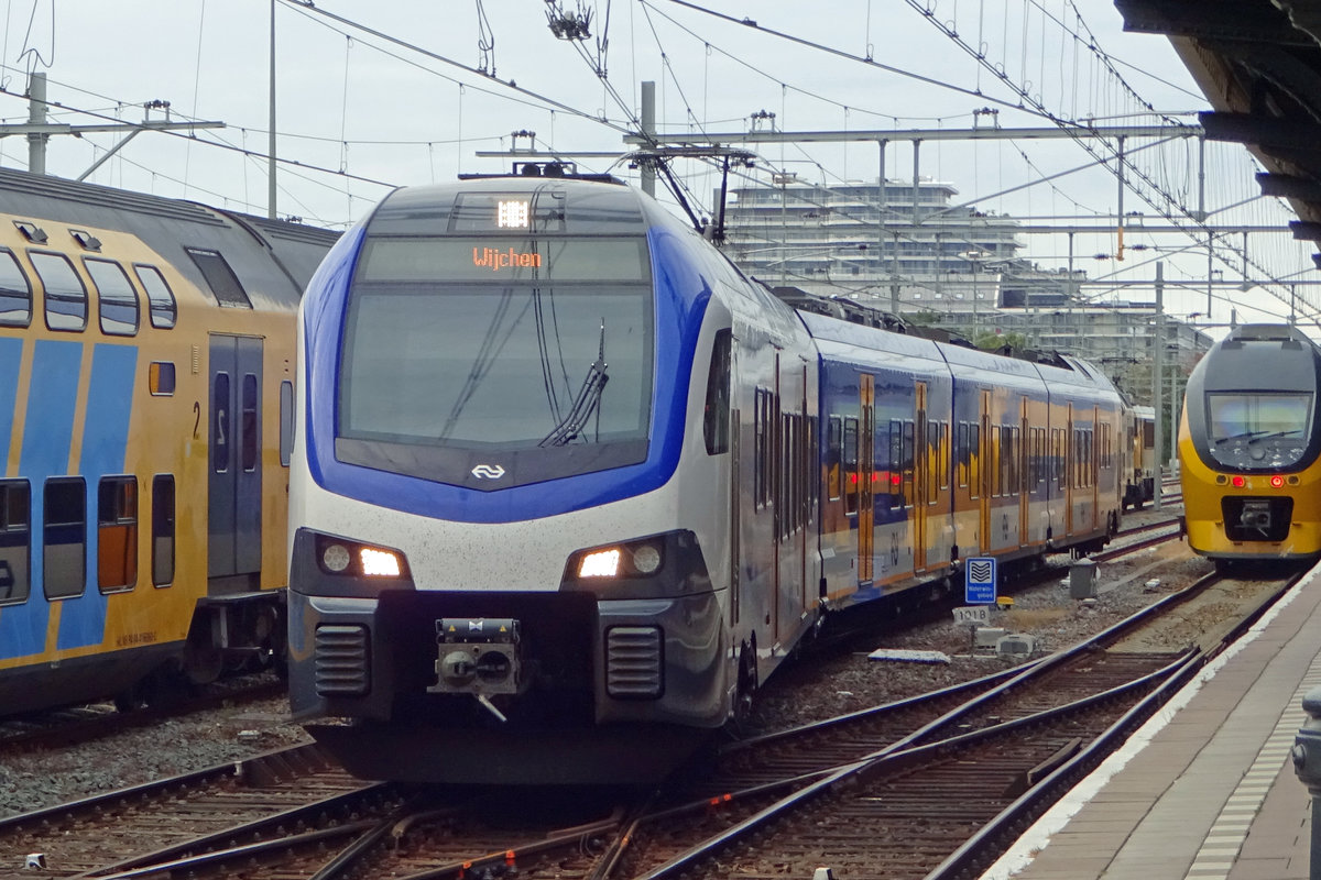 NS 2519 calls at Nijmegen on 3 August 2019.