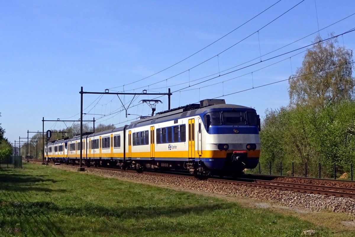 NS 2977 passes Alverna on 10 April 2020.