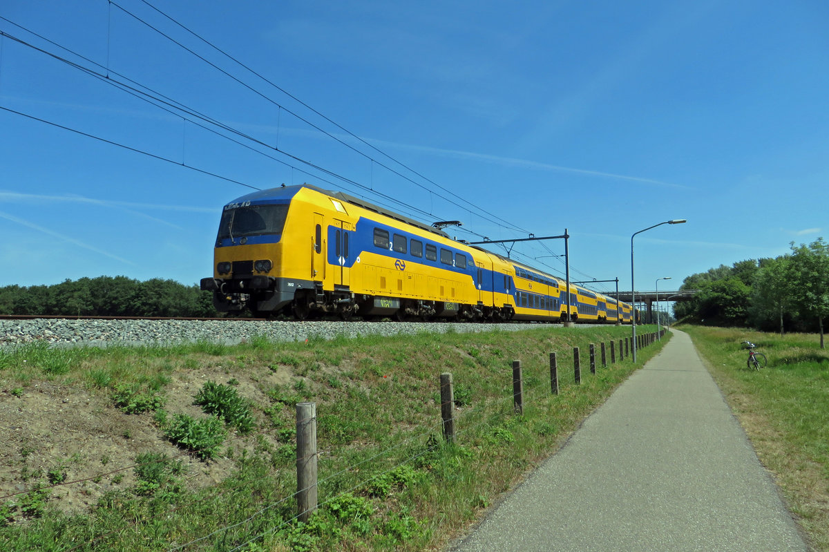 NS 7612 speeds through Niftrik on 29 May 2020.