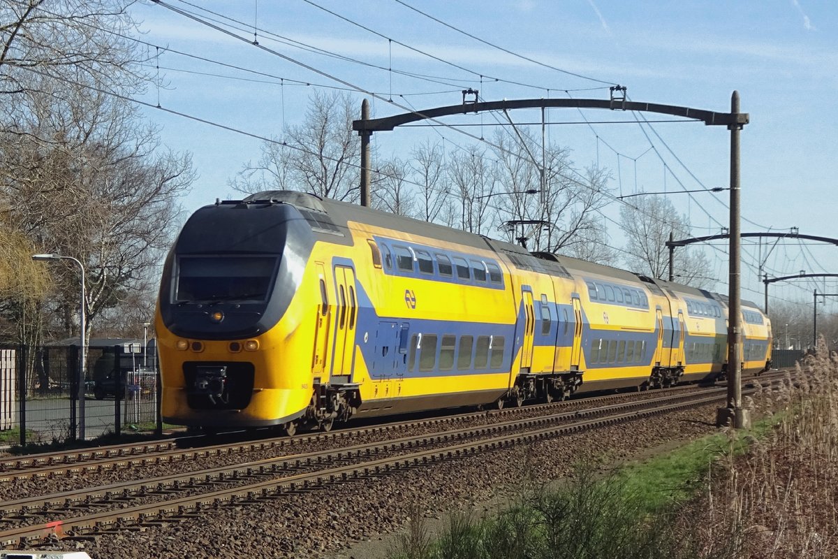 NS 9425 speeds through Hulten on 21 February 2021.