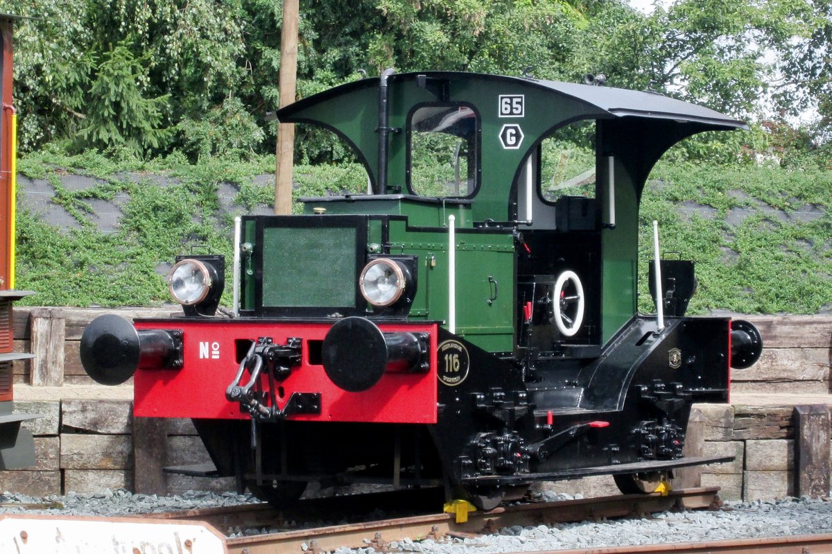 Oersik (Primeaval Goat -a fore runner of Class 200/300) 116 stands at Beekbergen with the VSM on 6 September 2015.