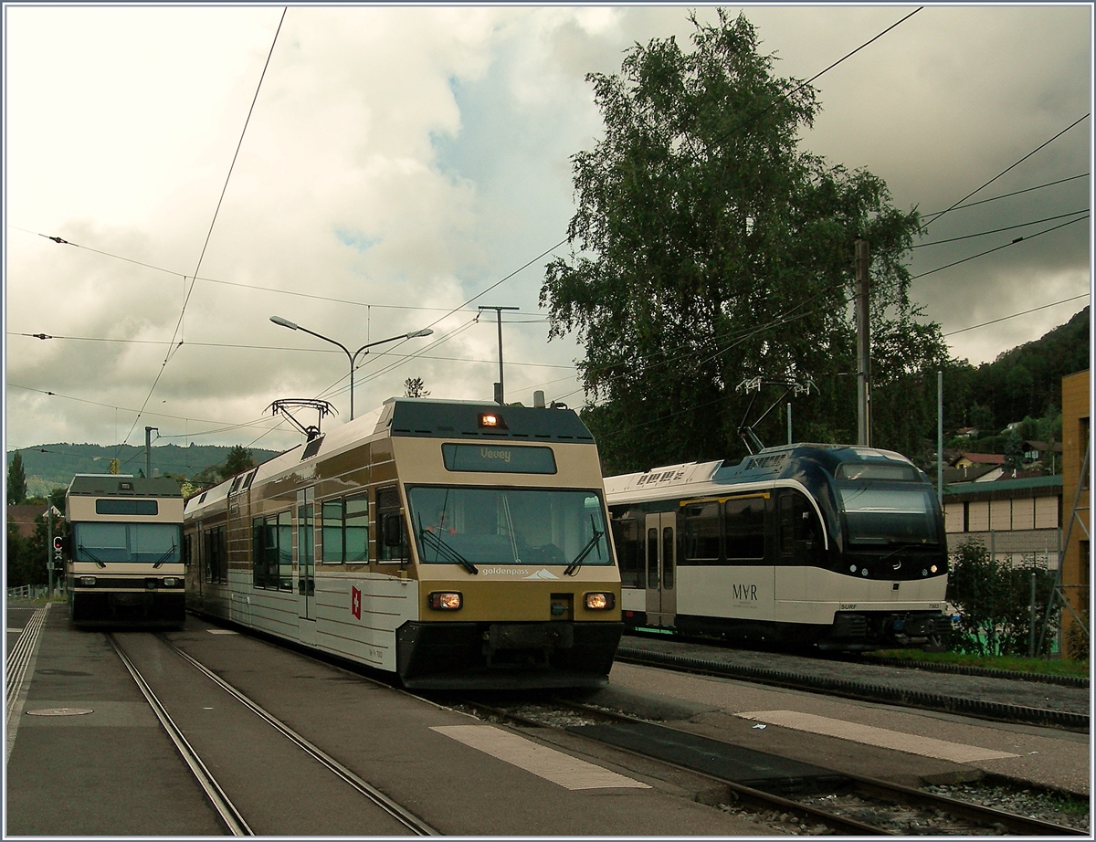 Old and new CEV GTW in Blonay.
21.08.2016