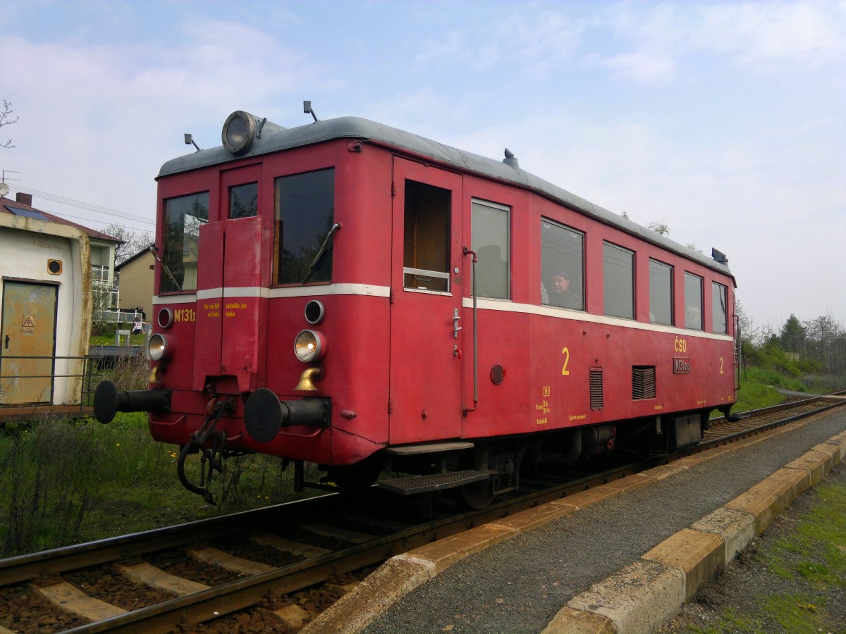 Oldtimer M131.1280 in 12.4.2014 - Railway station Kladno Ostrovec.