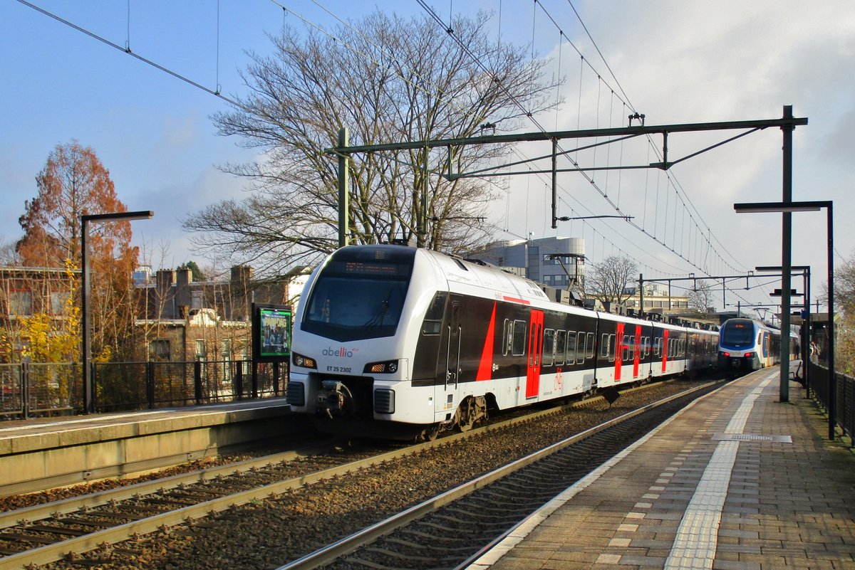 On 1 December 2017 Abellio ET25-2302 quits Arnhem-Velperpoort.