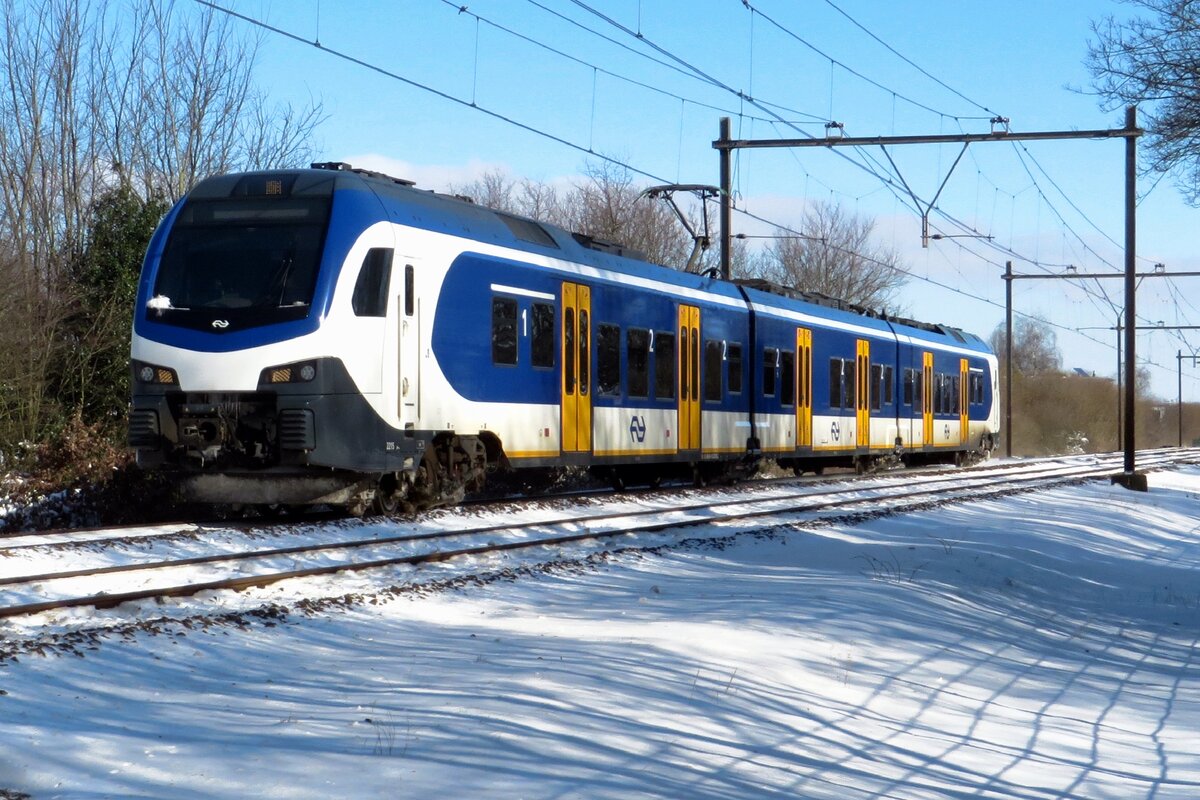 On 1 February 2021 NS 2215 enjoys the snow near Alverna -as does the photographer.