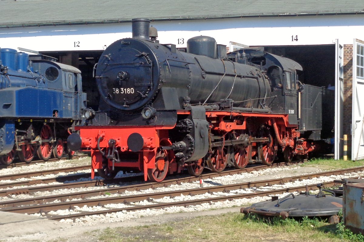 On 1 June 2019 DRG 38 3180 stands in the Bayerisches Eisenbahnmuseum in Nördlingen.