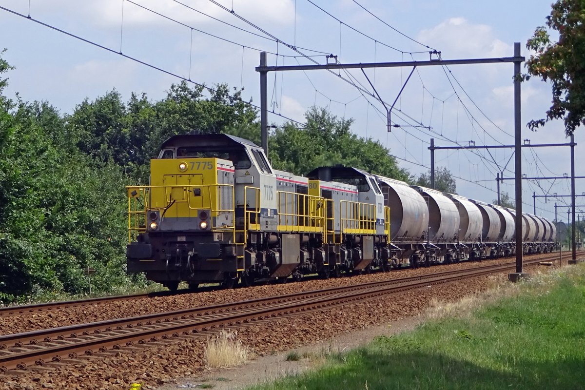 On 1 November 2019 NMBS 7775 hauls a diverted dolime train through Wijchen.