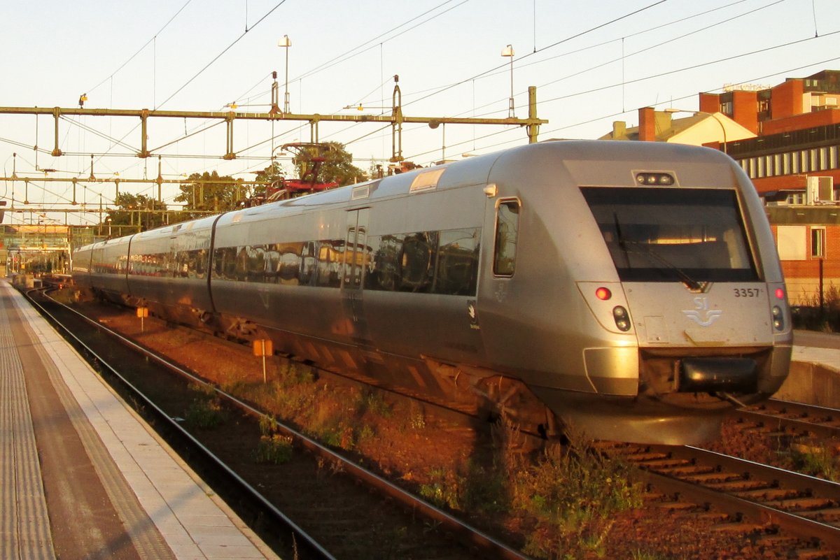 On 10 September 2015, SJ 3357 leaves Gävle for Göteborg.