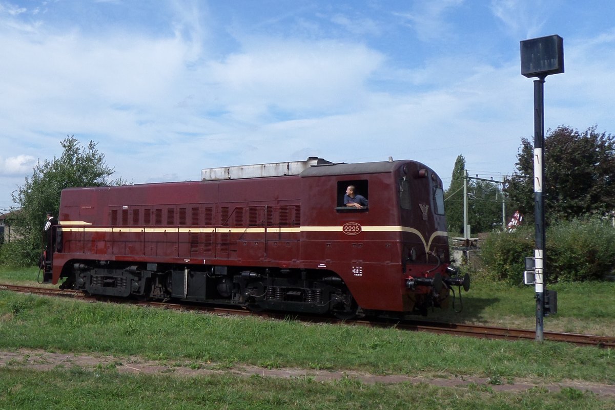 On 10 September 2016 ex-NS 2225 finds herself back at Goes with the SGB.