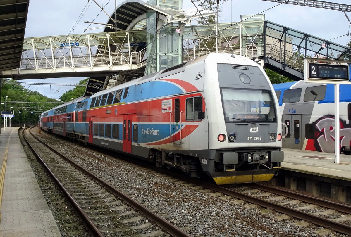 On 11 September 2022 CD 471 034 stands at Strancice.