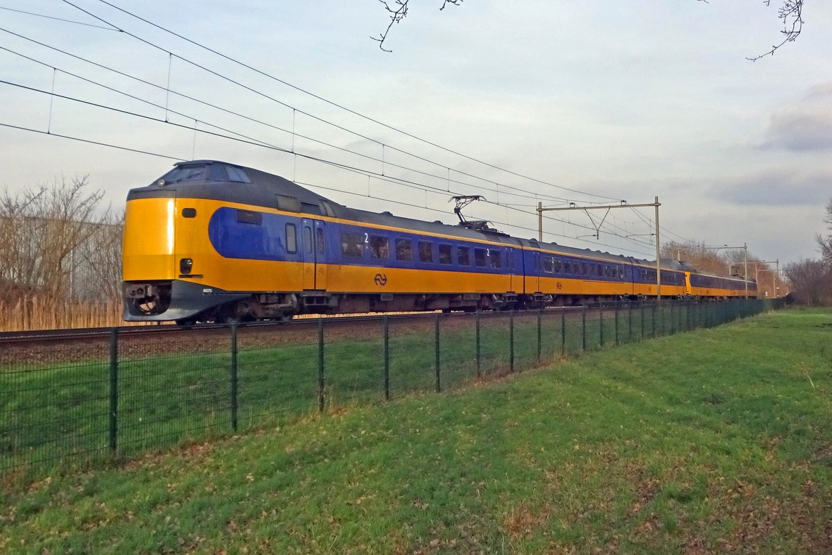On 14 February 2020 NS 4075 passes through Alverna.