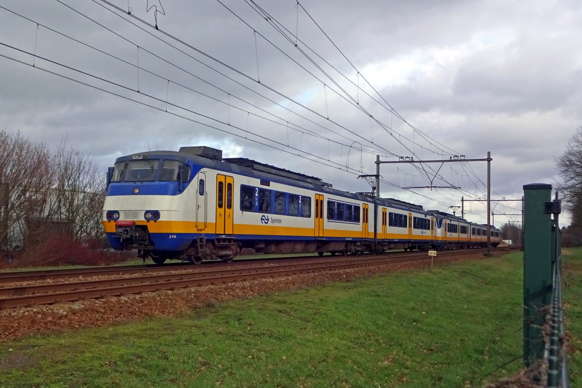 On 14 February 2020 NS 2115 passes through Alverna.