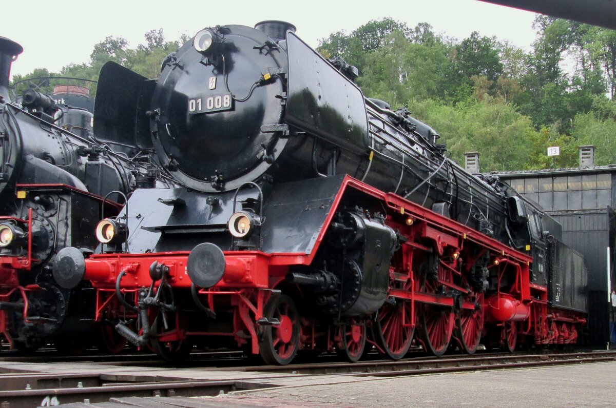 On 16 September 2016 ex-DB 01 008 stands in the DGEG Museum in Bochum-Dahlhausen.