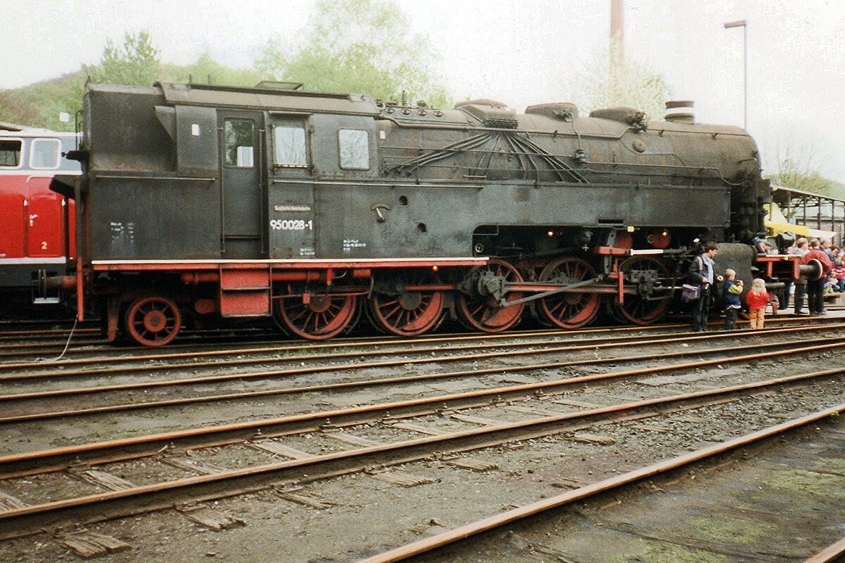 On 17 July 1999 ex-KPEV 95 0028 stands at the DGEG-Museum in Bochum-Dahlhausen.
