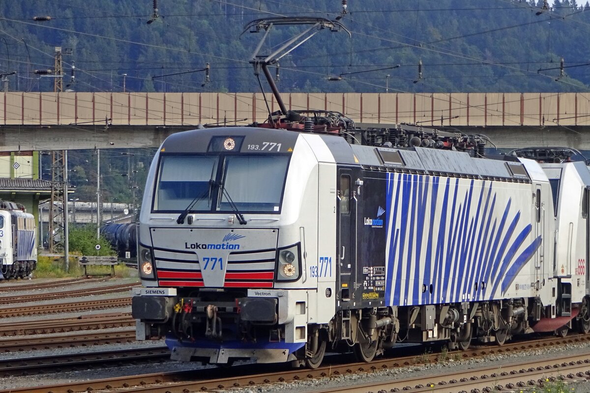 On 17 September 2019 Lokomotion 193 771 stands at Kufstein.