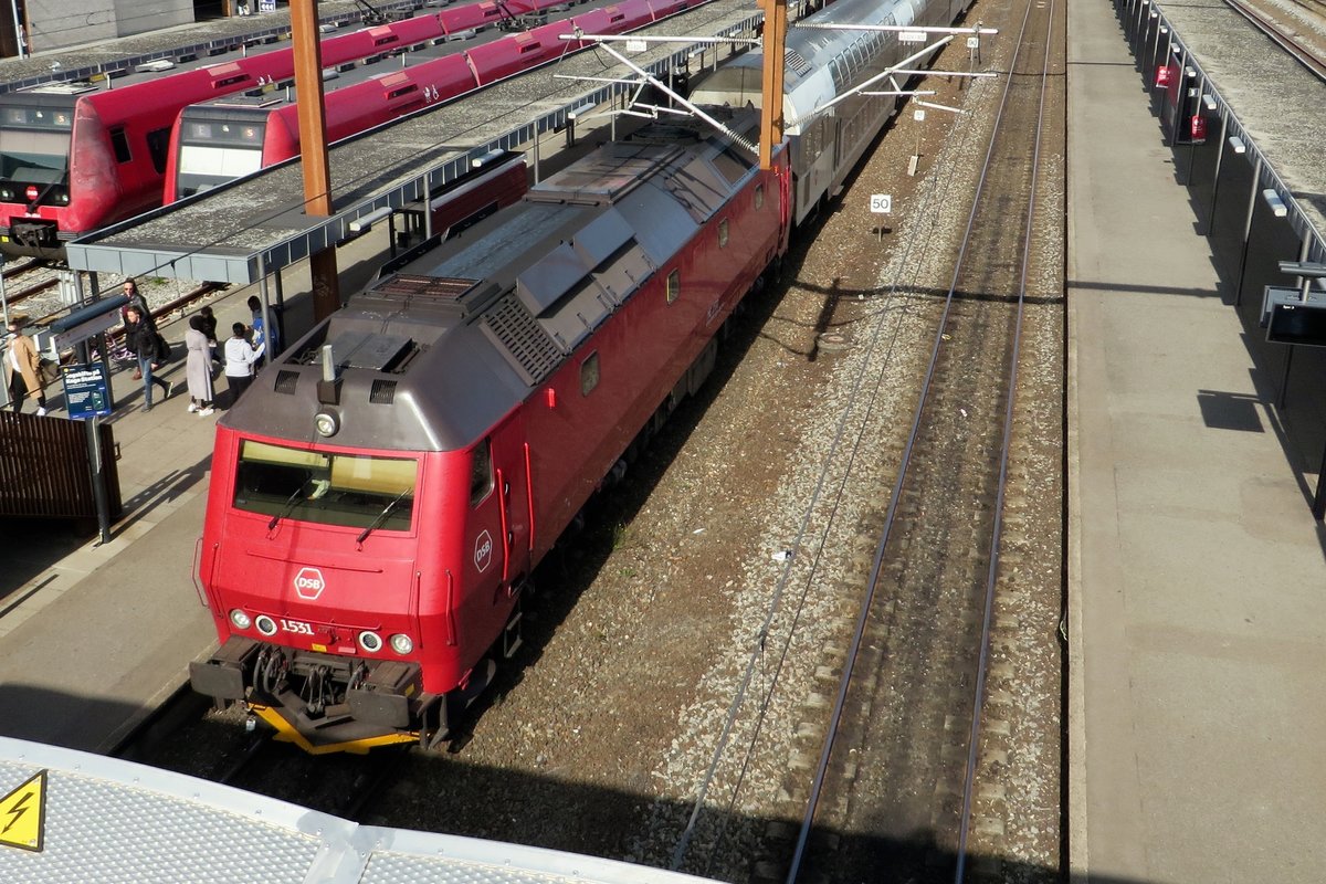 On 17 September 2020 ME 1531 basks in the sunlight at Koege in the last full year of service of these Henschell build Diesel locos.