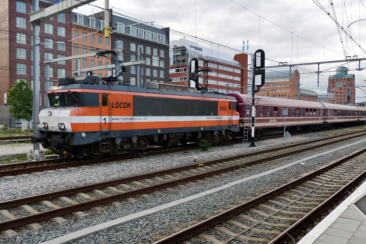 On 18 July 2016, LOCON 9902 hauls an extra train out of 's-Hertogenbosch. Less than a year later, LOCON-Benelux will be bankrupt.