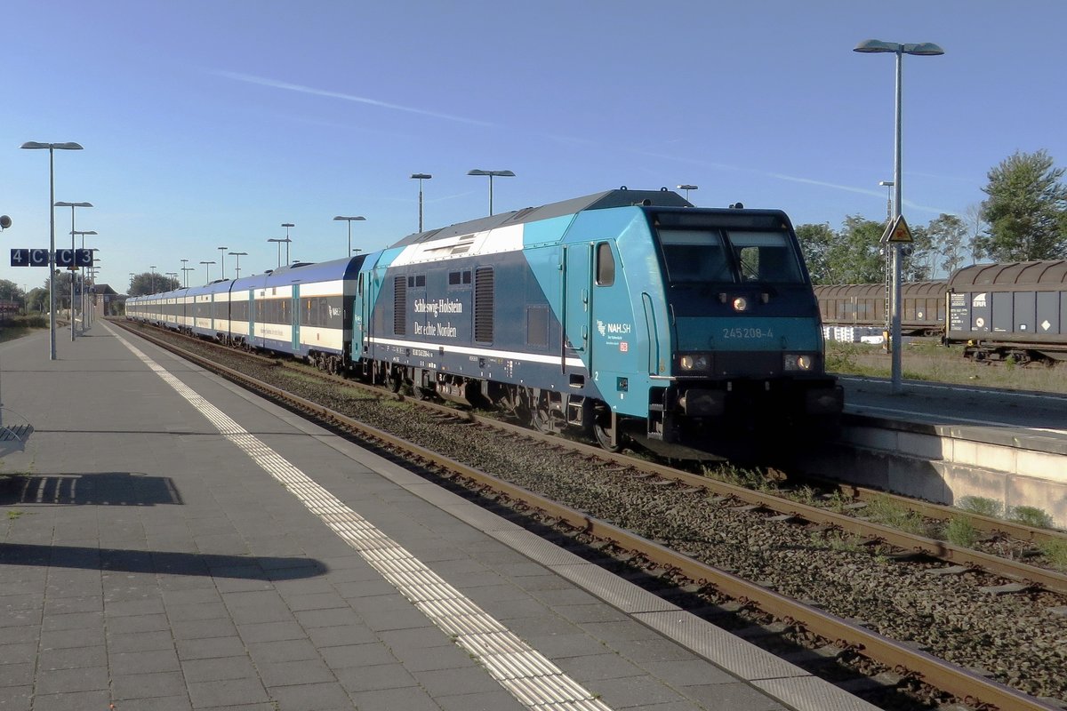 On 18 September 2020 Paribus 245 208 enters Niebüll.