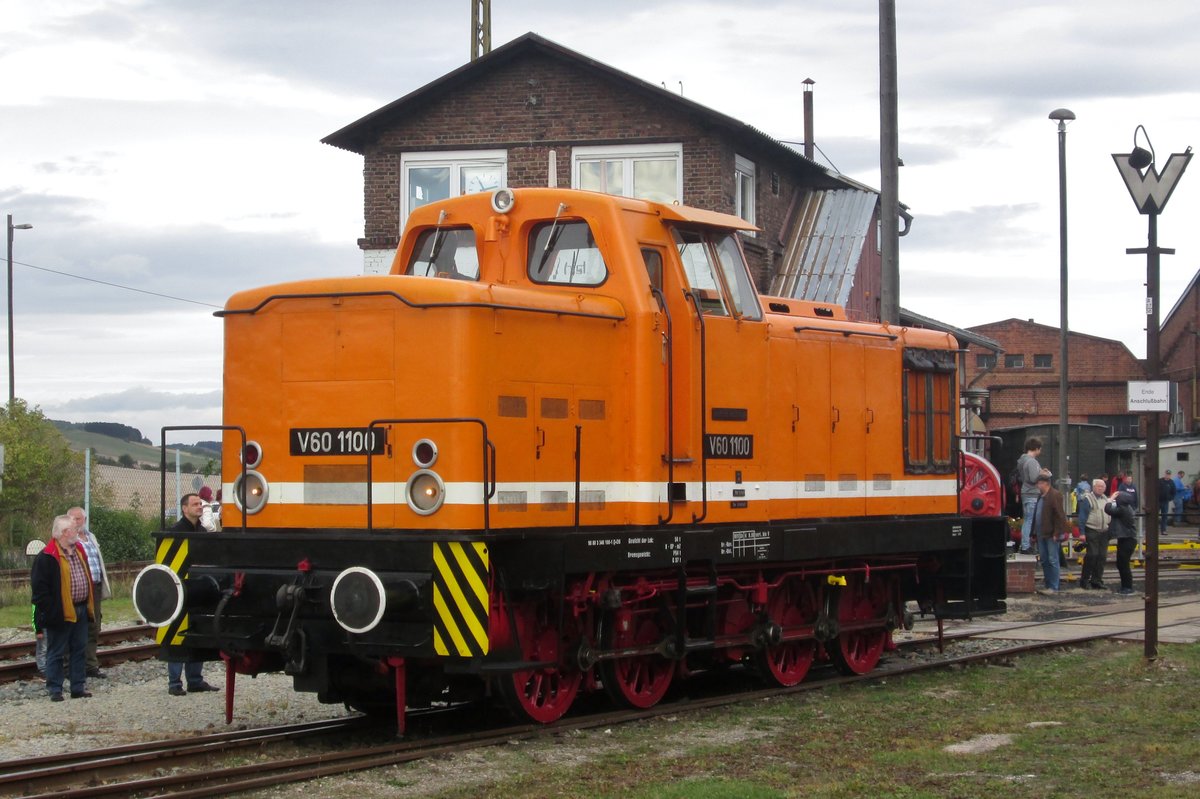 On 19 September 2016 V60 1100 stands in the Bw Arnstadt.